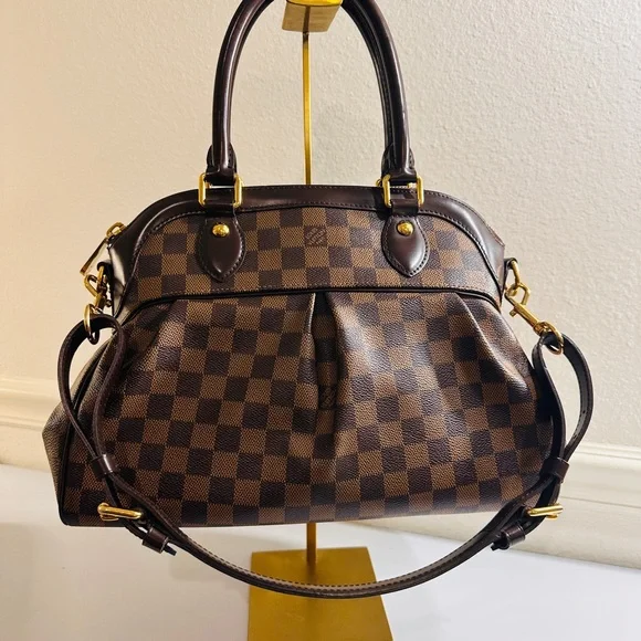 LOUIS VUITTON Trevi PM. Damier ebene shoulder bag with COA and dustbag. - Picture 3 of 17